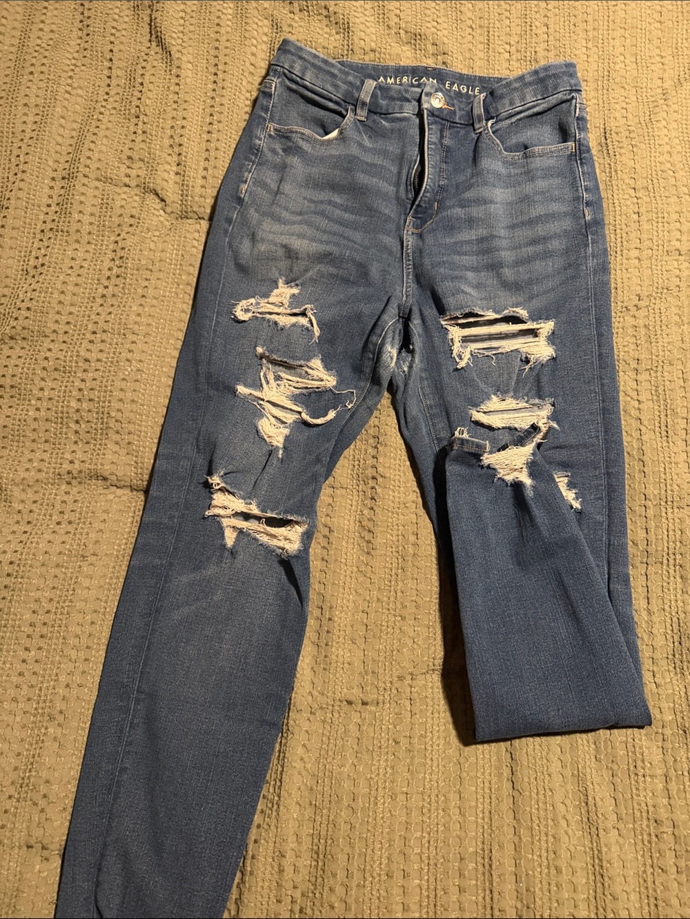 American Eagle Outfitters Skinny Ripped Dark Blue Jeans